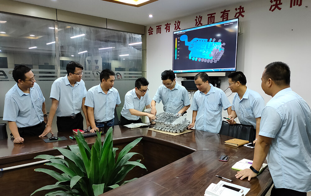 通過(guò)不斷實(shí)踐探索，完善改良設計理論與設計思維， 在壓鑄模具研發(fā)領(lǐng)域形成了強大的競爭力。